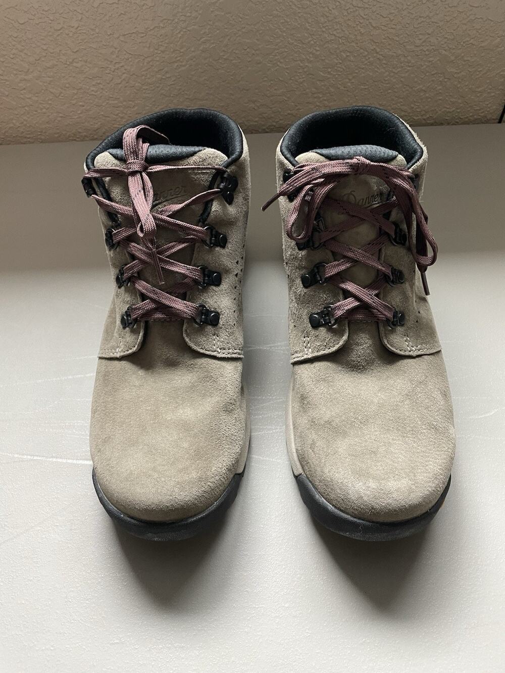 Danner Inquire Chukka Boots 4" Womens Size 11 Gray Hiking Leather Vibram Soles